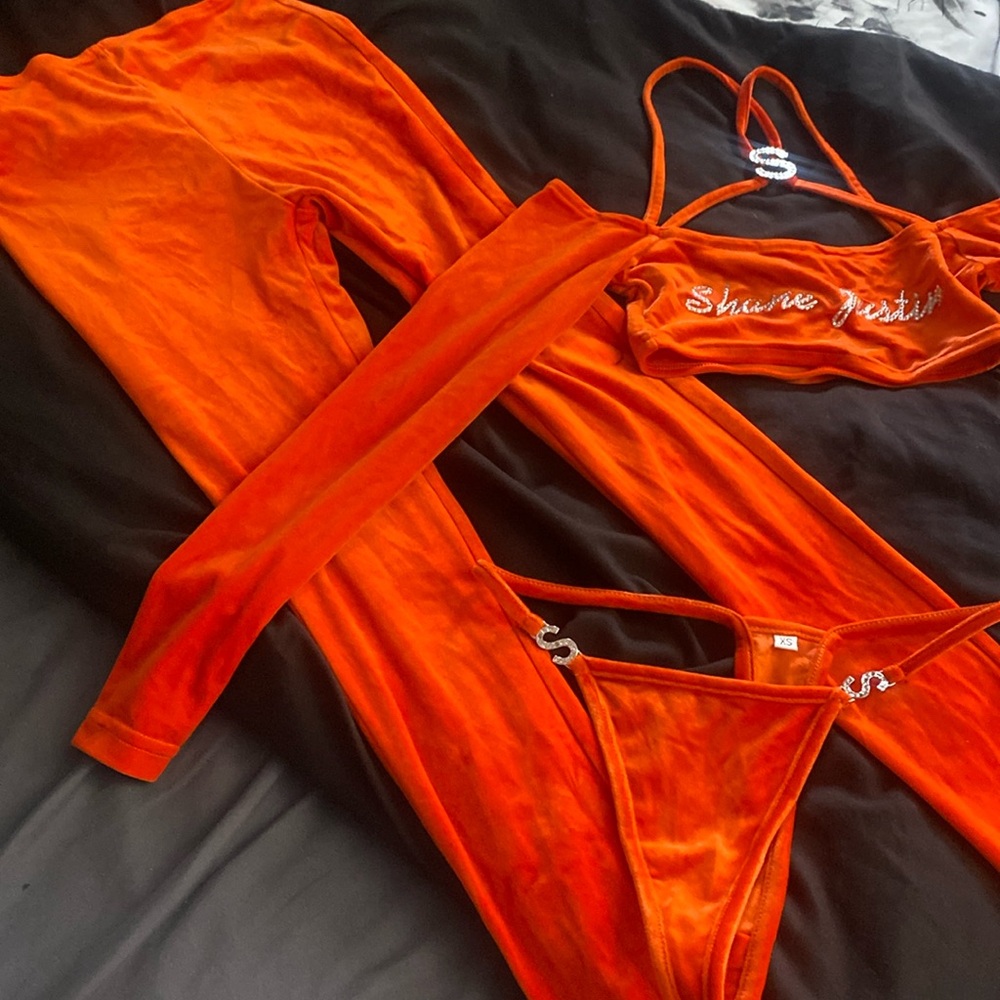 Shane Justin 3 Piece